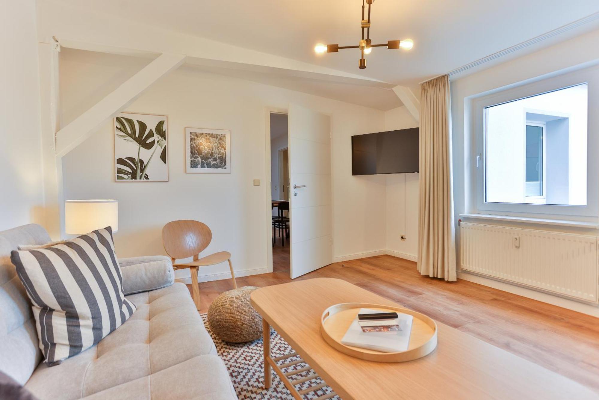 Apartments Am Bahnhof Щралзунд Стая снимка