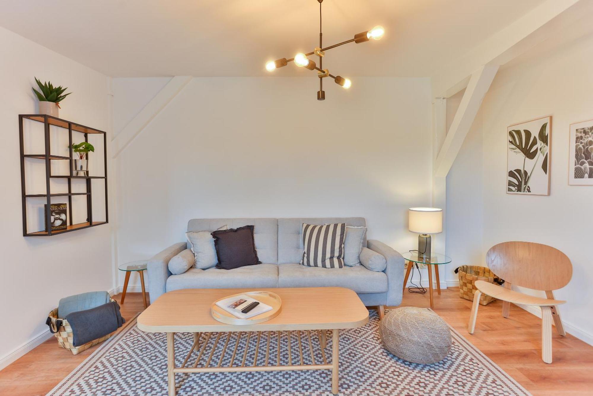 Apartments Am Bahnhof Щралзунд Стая снимка