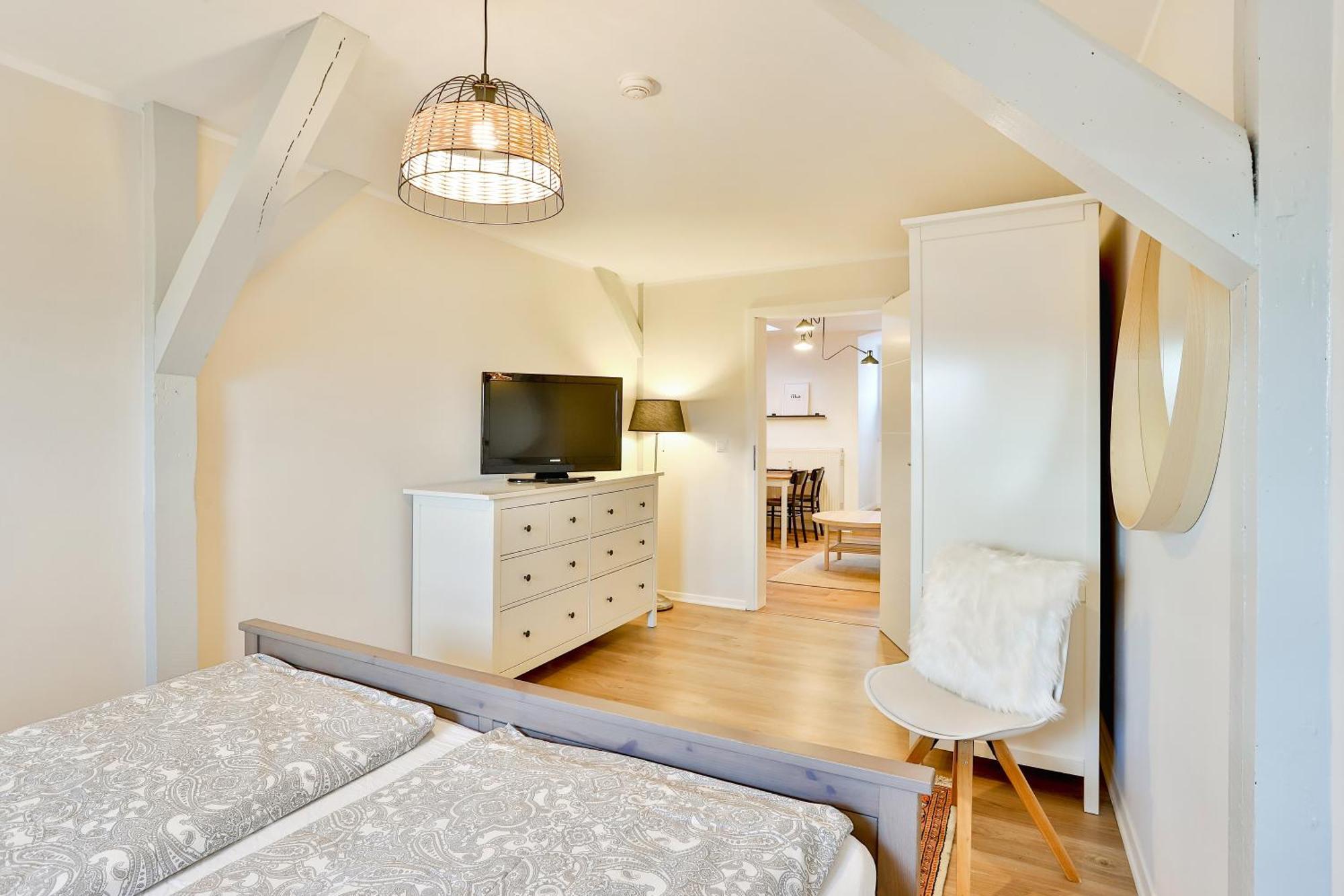 Apartments Am Bahnhof Щралзунд Стая снимка